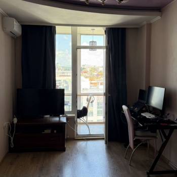 Продается 1-комнатная квартира, 42,4 м²