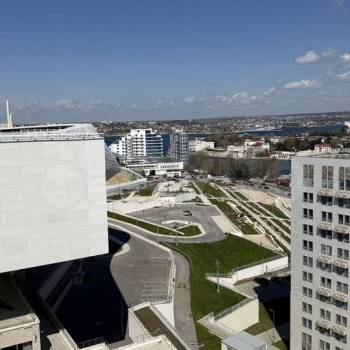 Продается 1-комнатная квартира, 42,4 м²