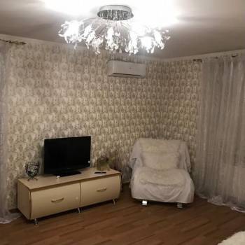 Сдается 1-комнатная квартира, 42 м²