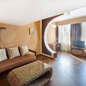 Продается 1-комнатная квартира, 48,4 м²