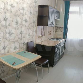 Продается 1-комнатная квартира, 52 м²