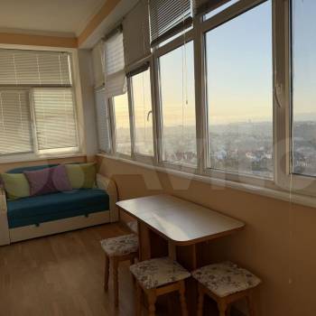 Сдается 1-комнатная квартира, 65 м²