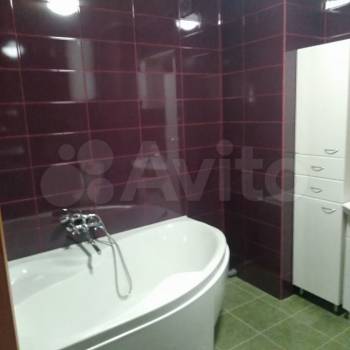 Сдается 1-комнатная квартира, 60 м²