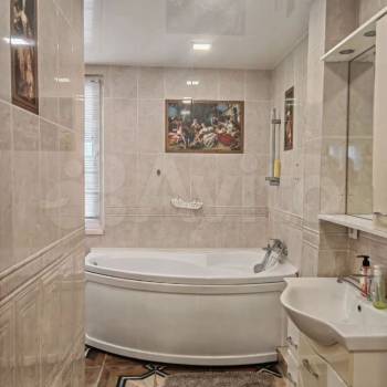 Сдается 2-х комнатная квартира, 64 м²