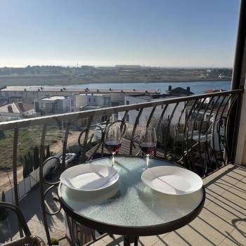 Продается 2-х комнатная квартира, 65 м²