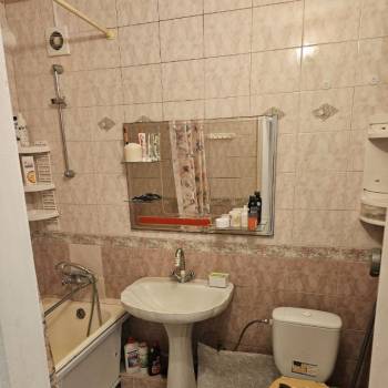 Сдается 2-х комнатная квартира, 76 м²