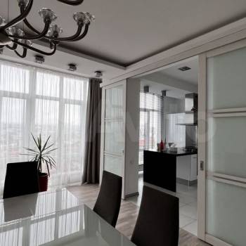 Продается 3-х комнатная квартира, 191,3 м²
