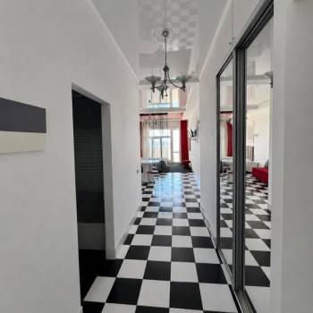 Продается 1-комнатная квартира, 44,5 м²
