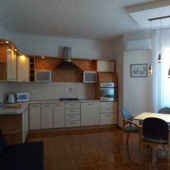 Сдается Дом, 280 м²