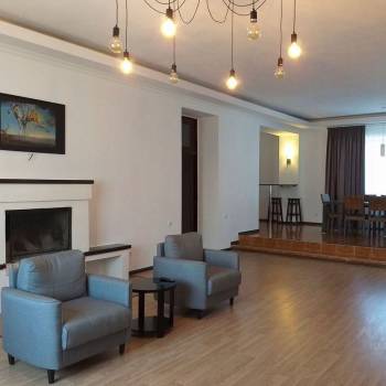 Сдается Дом, 280 м²