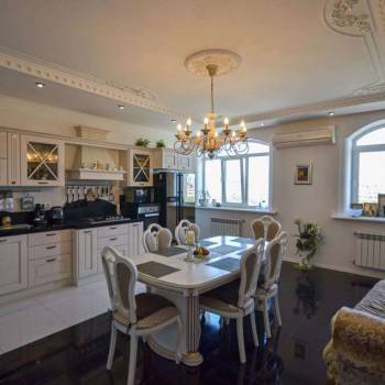 Продается Многокомнатная квартира, 124 м²