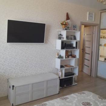Продается 2-х комнатная квартира, 79,8 м²