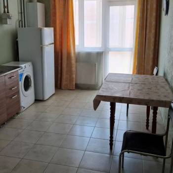 Сдается 1-комнатная квартира, 41 м²