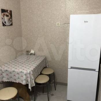 Сдается 1-комнатная квартира, 37 м²