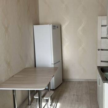 Продается 1-комнатная квартира, 50 м²