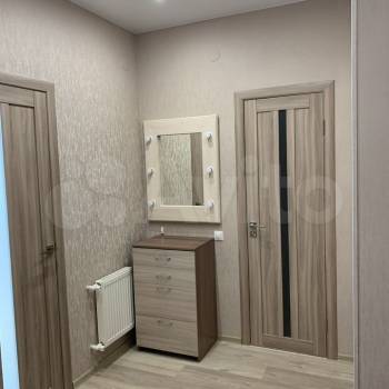 Продается 1-комнатная квартира, 50,4 м²
