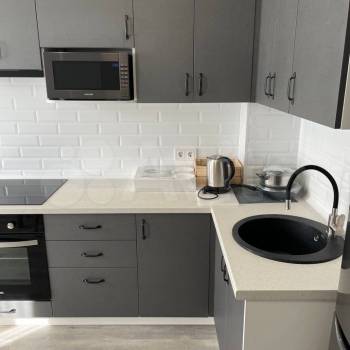 Сдается 1-комнатная квартира, 43 м²