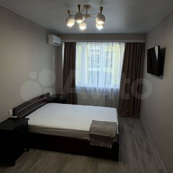 Сдается 1-комнатная квартира, 43 м²