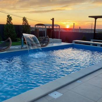 Сдается Дом, 245 м²