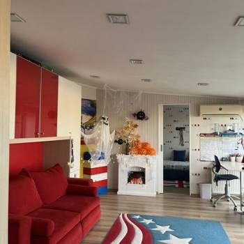 Продается Многокомнатная квартира, 126 м²