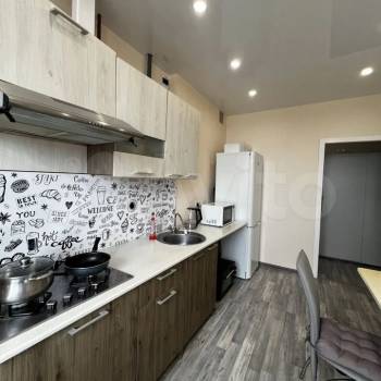 Сдается 1-комнатная квартира, 42 м²
