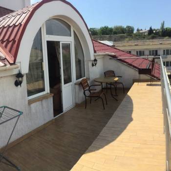 Продается 1-комнатная квартира, 59 м²