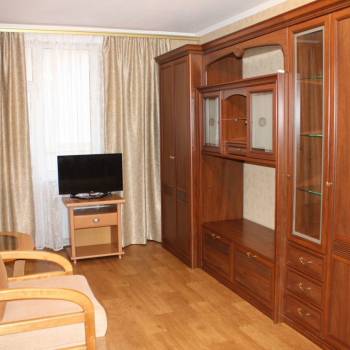 Сдается 1-комнатная квартира, 42 м²