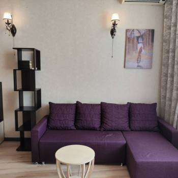 Сдается 1-комнатная квартира, 60 м²