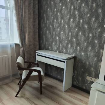 Сдается 1-комнатная квартира, 60 м²