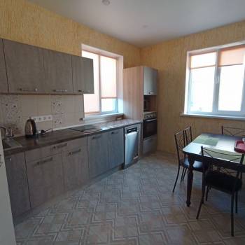 Сдается 1-комнатная квартира, 40 м²