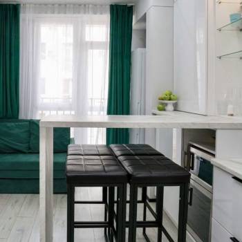 Продается 1-комнатная квартира, 42 м²
