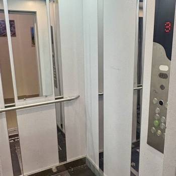 Продается 1-комнатная квартира, 42 м²