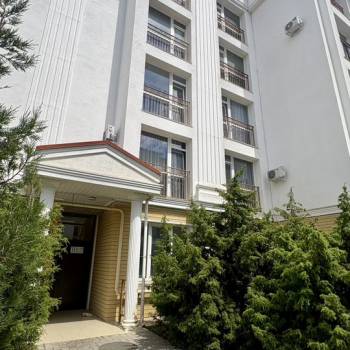Продается 1-комнатная квартира, 42 м²