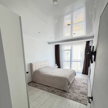 Продается 1-комнатная квартира, 42 м²