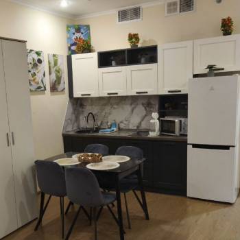 Продается 1-комнатная квартира, 43 м²