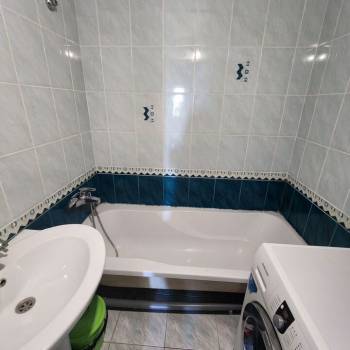 Сдается Многокомнатная квартира, 76 м²