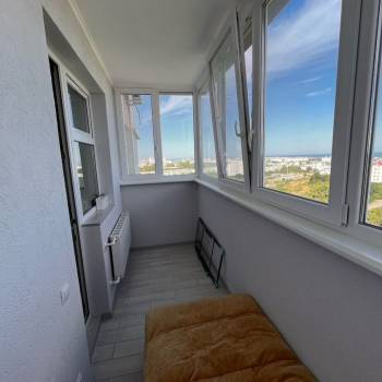Продается 1-комнатная квартира, 37 м²