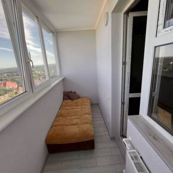 Продается 1-комнатная квартира, 37 м²