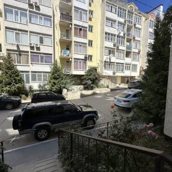 Продается 1-комнатная квартира, 49 м²