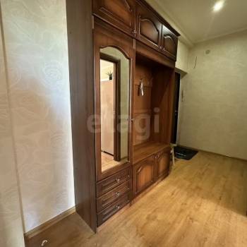 Продается 1-комнатная квартира, 49 м²