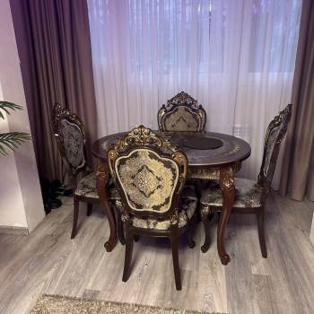 Продается Многокомнатная квартира, 76,4 м²