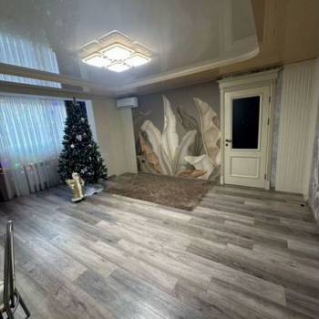 Продается Многокомнатная квартира, 76,4 м²