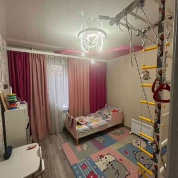 Продается Многокомнатная квартира, 76,4 м²