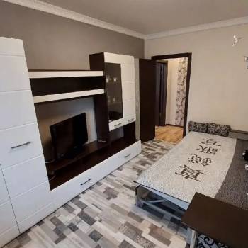 Сдается 1-комнатная квартира, 39 м²