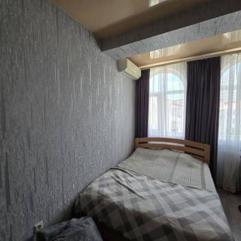 Продается 1-комнатная квартира, 36 м²