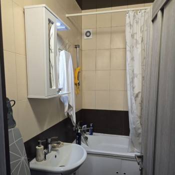 Продается 1-комнатная квартира, 36 м²