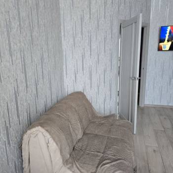 Продается 1-комнатная квартира, 36 м²
