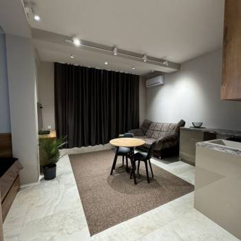 Продается 1-комнатная квартира, 40 м²