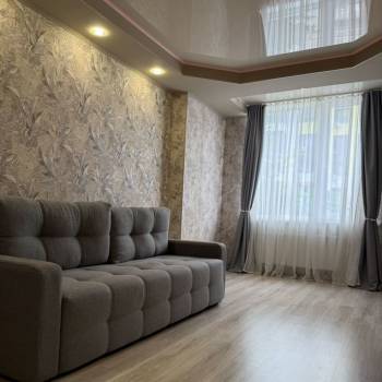 Продается 1-комнатная квартира, 41 м²