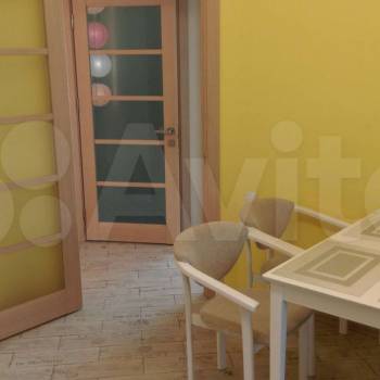 Сдается 1-комнатная квартира, 60 м²